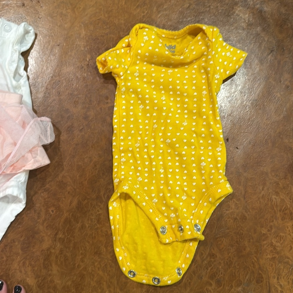 Newborn Bundle - Picture 4 of 7